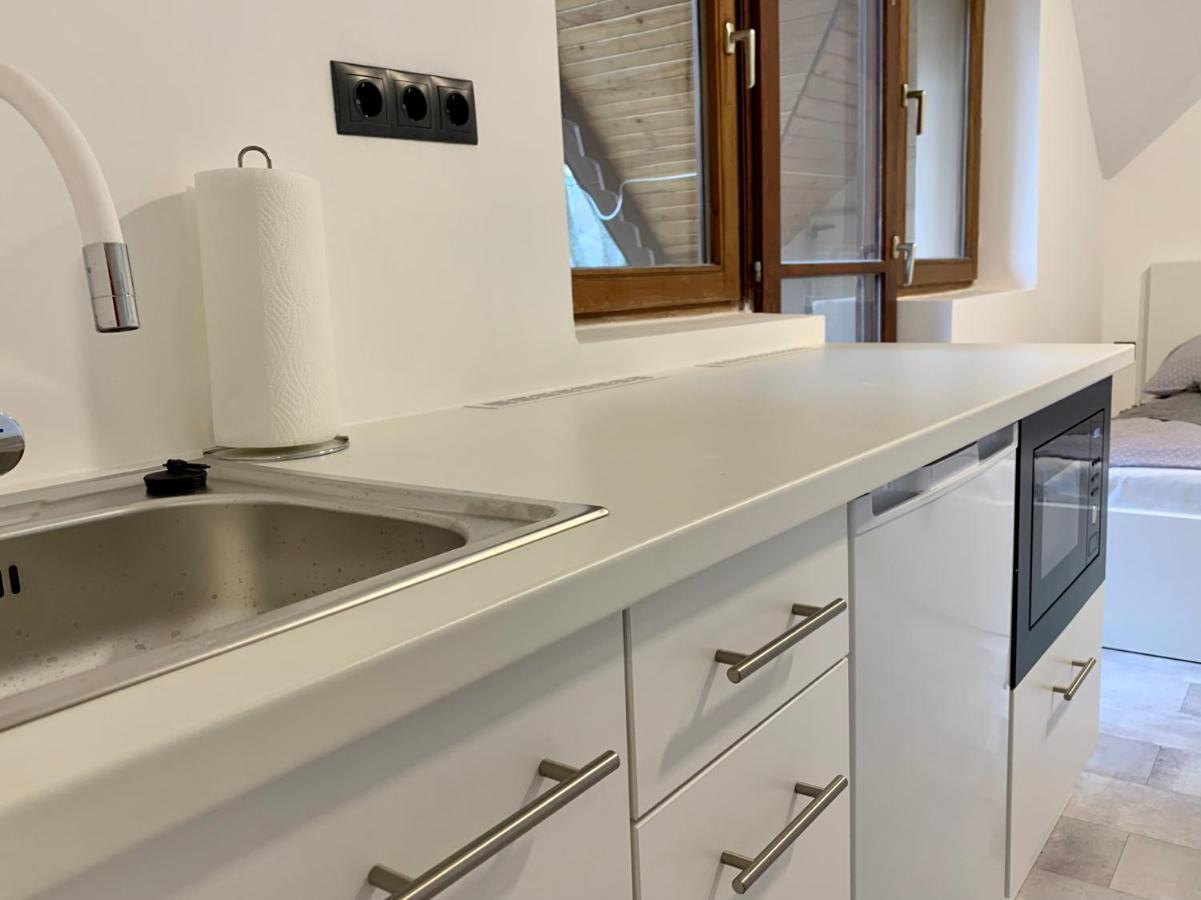 Var-Lak Apartman Егер Екстериор снимка