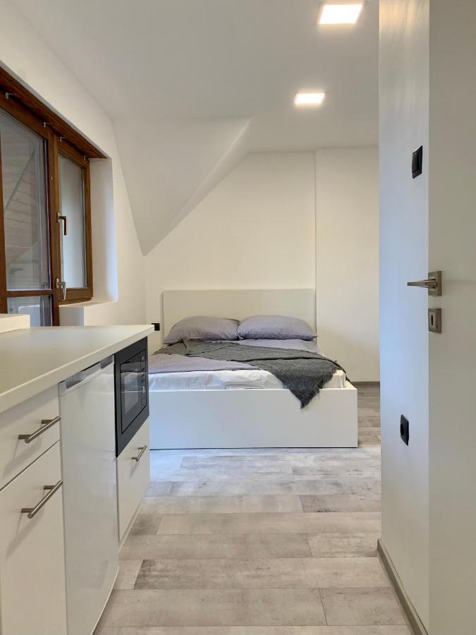 Var-Lak Apartman Егер Екстериор снимка