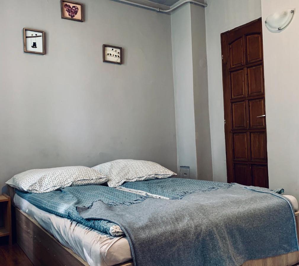 Var-Lak Apartman Егер Екстериор снимка